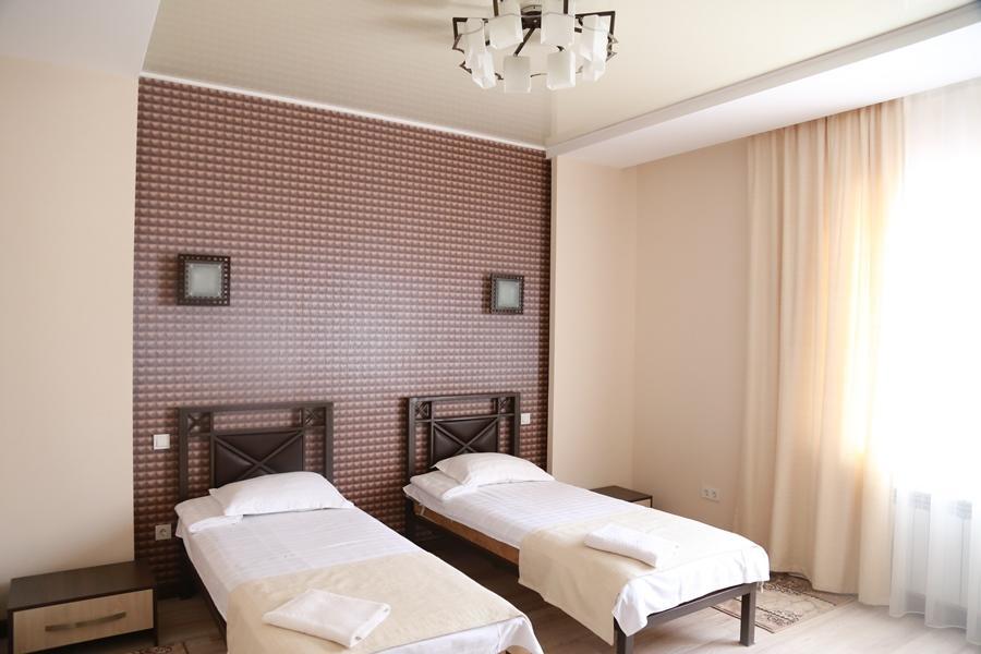 Center Hotel Bishkek Exteriör bild